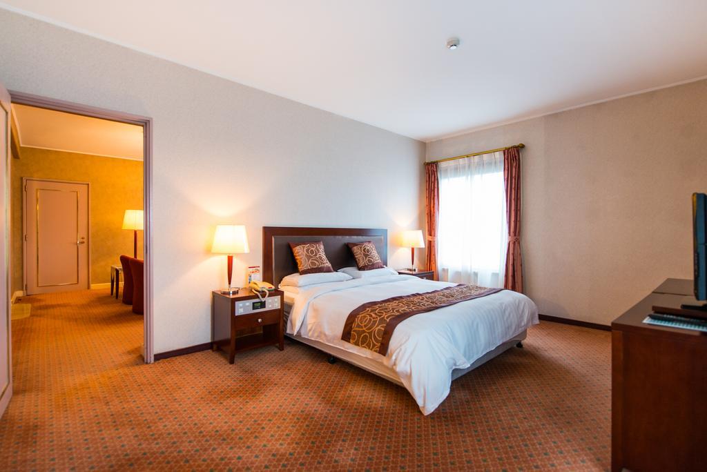 Shanghai International Airport Hotel Экстерьер фото