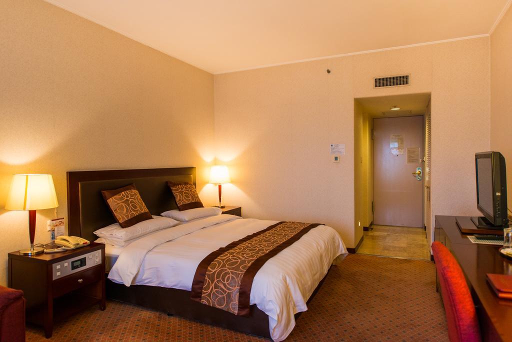 Shanghai International Airport Hotel Экстерьер фото